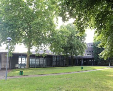 Lycee_Max_Linder_Exterieurs