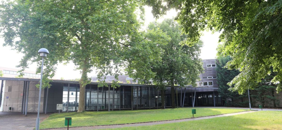 Lycee_Max_Linder_Exterieurs